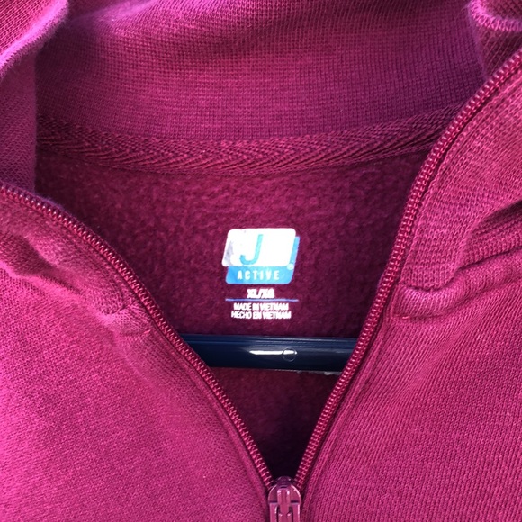 2 for $12 one 3/4 zip SJB Active sweatshirt and one Onque velour zip up hoodie - Picture 6 of 7